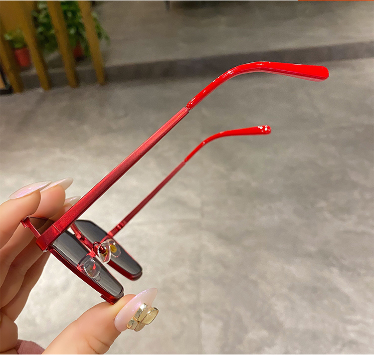 New Women's Anti Ultraviolet Classic Cat's Eye Design Fashion Sunglasses