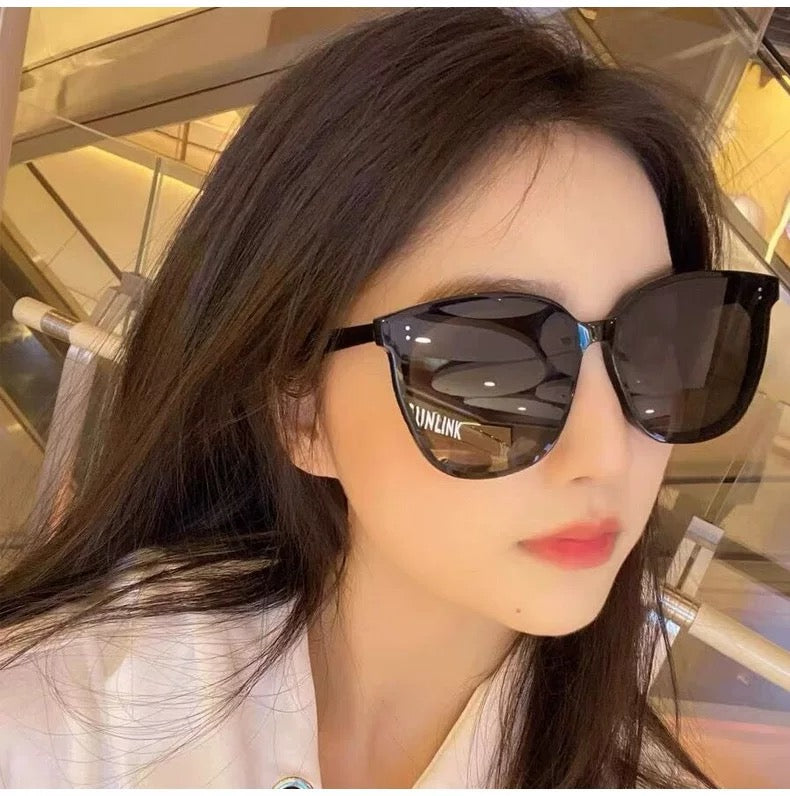 Luxury Rimless Sunglasses Women Fashion Oversized Outdoor Gradient Shades UV400 with sunglass girl